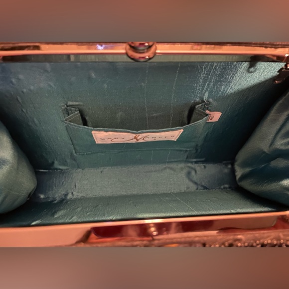 Mary Frances “ELEPHANT FLOWERS” purse handbag 14-792 - Picture 7 of 10